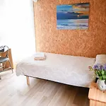 Kunstikooli Hostel *